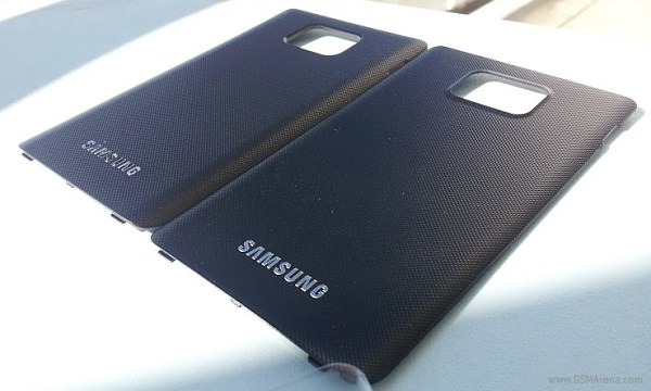 gsmarena 002 Samsung releases a 2000 mAh extended battery for the Galaxy S II, gives you all the juice you need