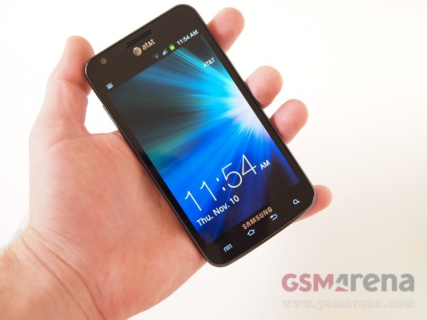gsmarena 001 Samsung Galaxy S II Skyrocket landed in front of our camera [VIDEO]
