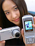 Samsung 3.2 MP 3x zoom camera phone - read the full text