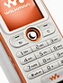 Sony Ericsson W200, W880 photos - read the full text