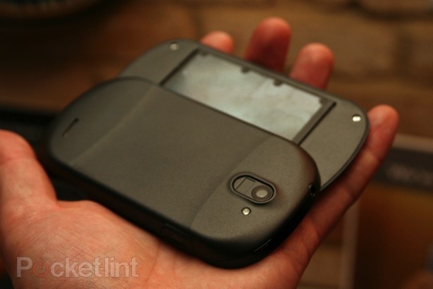 Handphone LG layar sentuh Qwerty, hp android canggih desain unik
