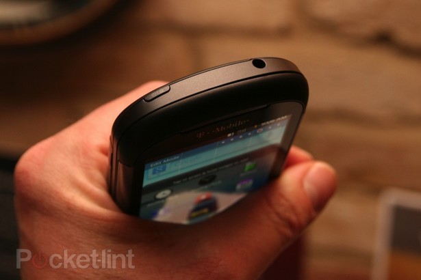 Handphone LG layar sentuh Qwerty, hp android canggih desain unik
