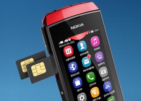Nokia Asha 305 review: Smarter 2gether