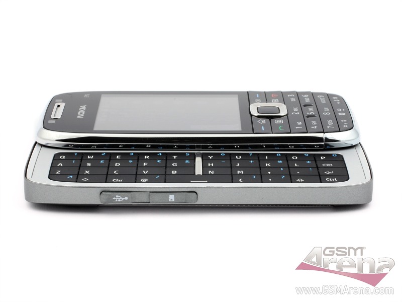 harga Nokia E75 communicator, gambar hape Qwerty murah, ponsel symbian, kelebihan dan kekurangan Nokia E75 Slide