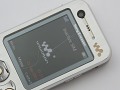 Sony Ericsson W890 photos