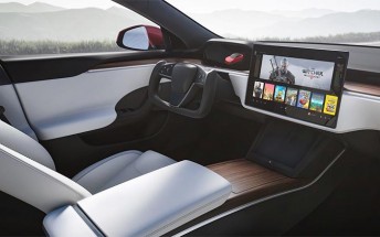Tesla may be preparing to offer round steering wheel option for Model S Plaid