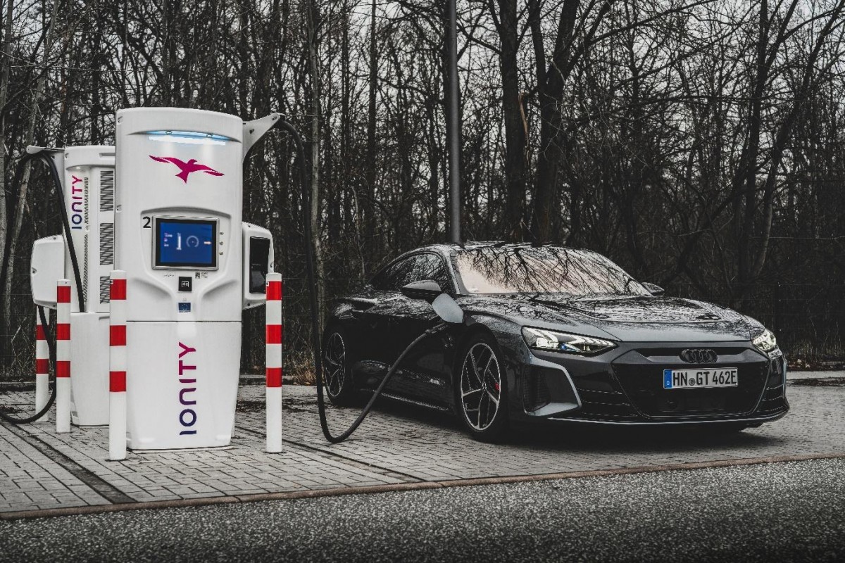 Audi e-tron GT can charge with up to 270 kW DC