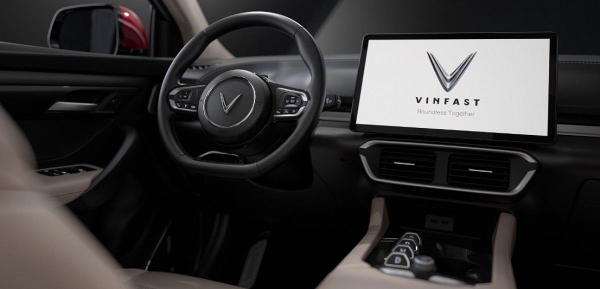 VinFast VF8 interior