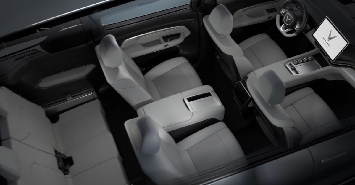 VinFast VF9 interior