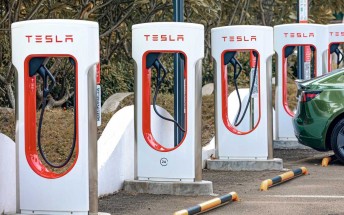 GM to adopt Tesla's Supercharger plug from early 2024