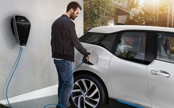 Electric BMWs will soon charge without the need for a card or phone