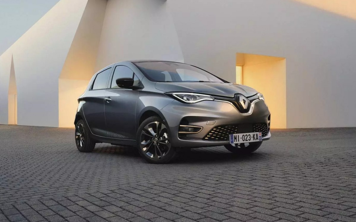 Renault is killing the Zoe, Clio and Captur take on its role