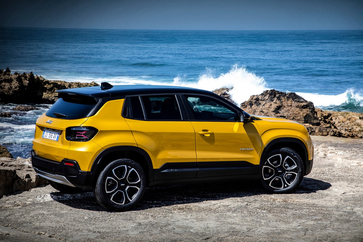 Jeep Avenger orders now live for the entire range