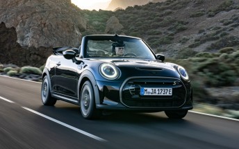 Mini Cooper SE Convertible goes electric