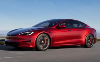 Tesla sued by owners claiming software update wiped batteries