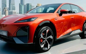 Huawei-owned Shenlan S7 interior revealed with holographic HUD system