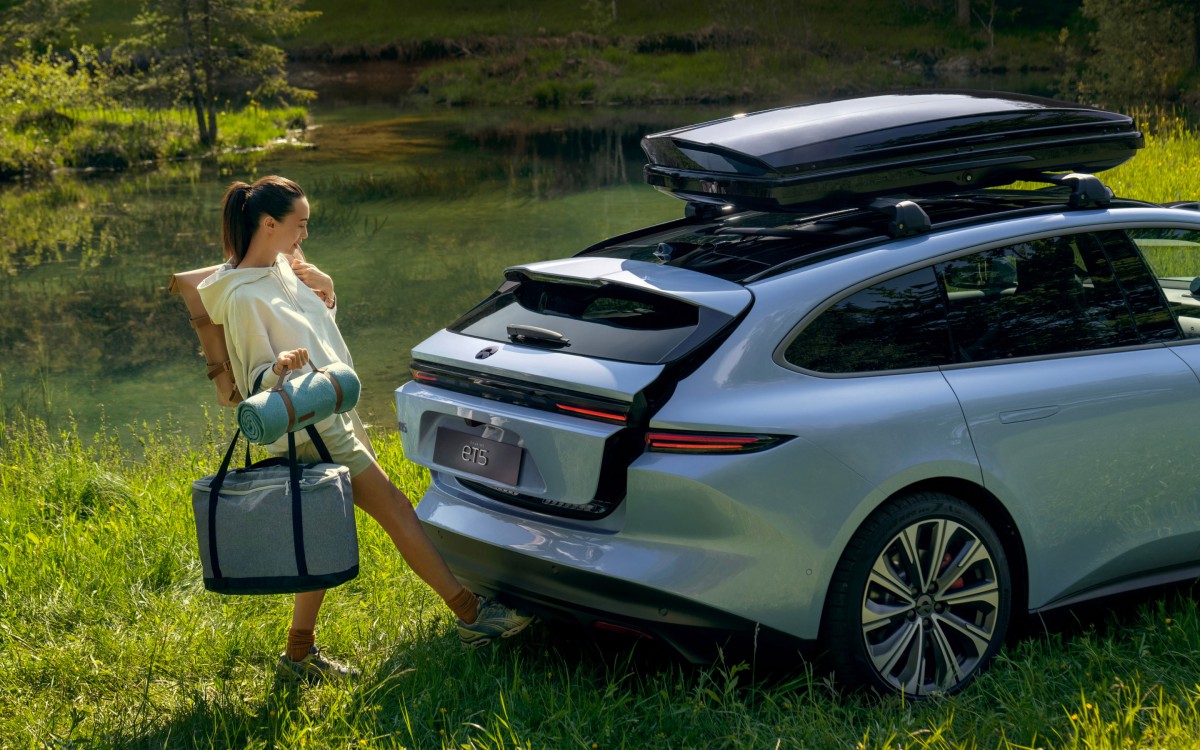 Nio ET5 Touring launches in China and Europe