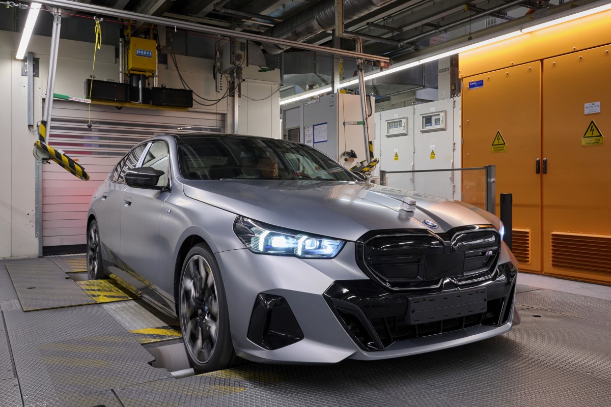 BMW starts i5 production in Dingolfing, Germany