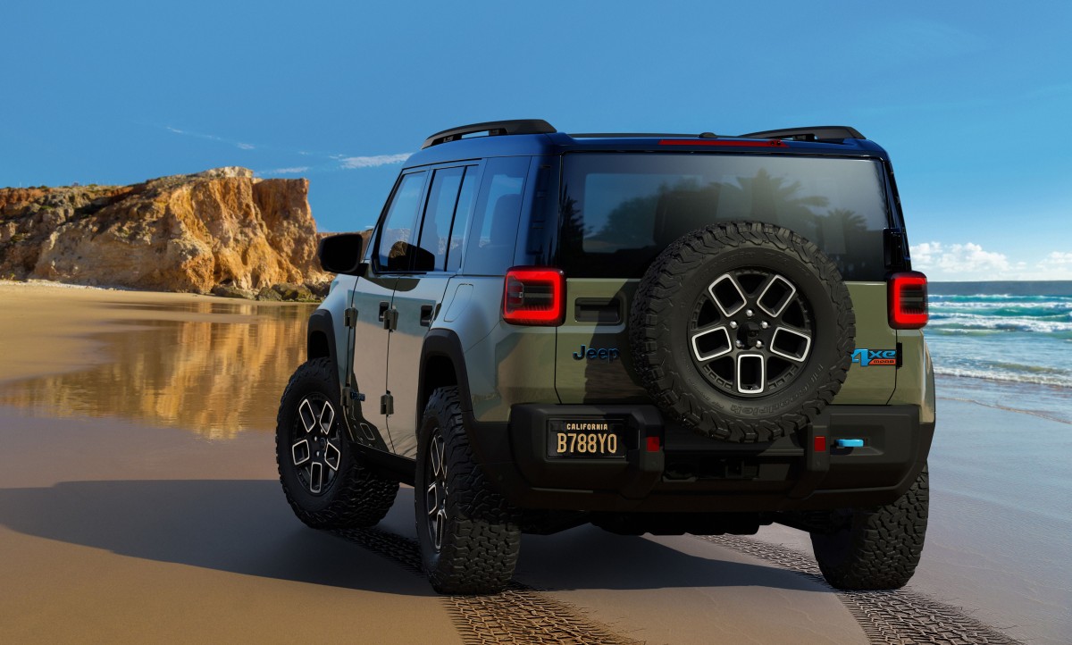 Introducing the Jeep Recon, nearly 600 hp electric go-anywhere SUV