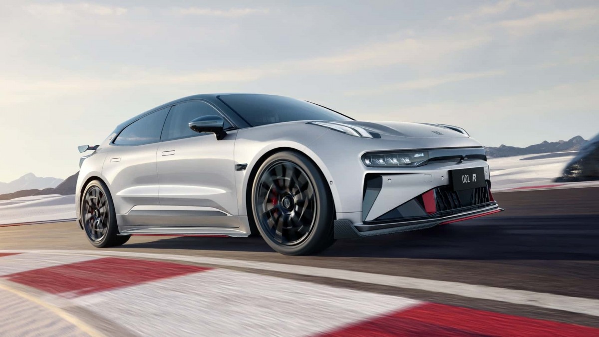 Zeekr 001 FR is shaking up Tesla's playground