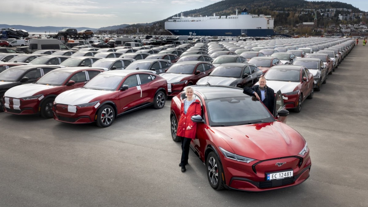 Ford lost <span class=