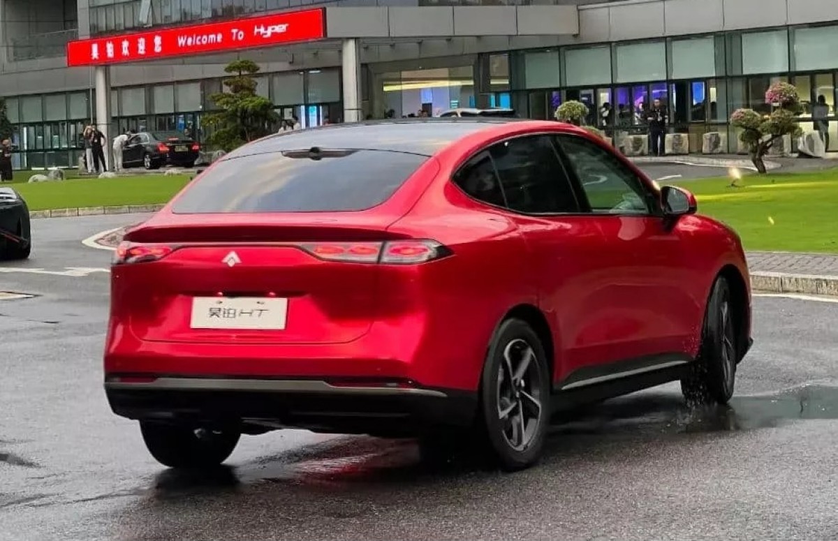 GAC Aion unveils the electric Hyper HT SUV with gullwing doors