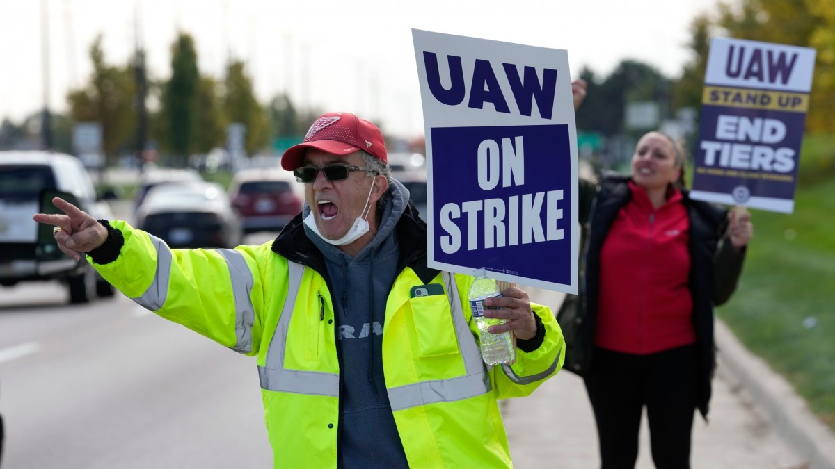 Stellantis & UAW strike a deal