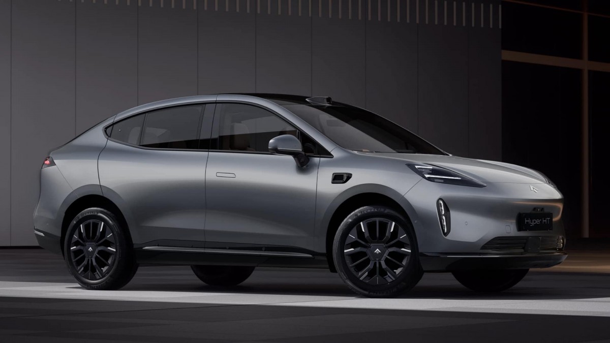 GAC Aion unveils Hyper HT with gull-wing doors