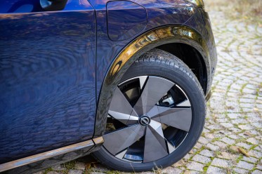 The Dunlop tires we had prioritize grip over efficiency, which is a trade you should really consider when equipping your Ariya.