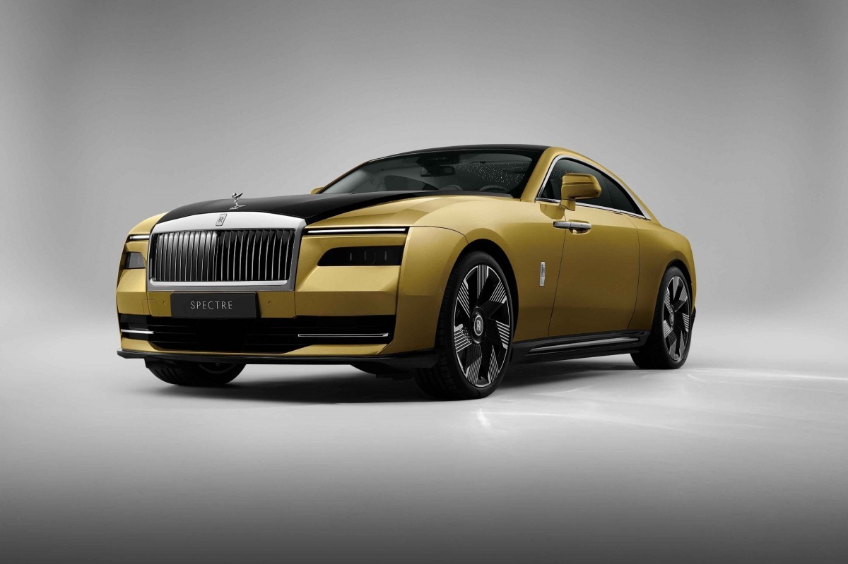 2024 Rolls-Royce Spectre gets up to <span class=
