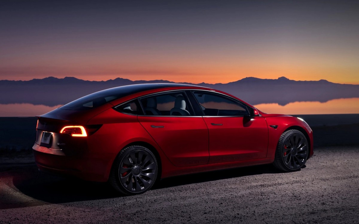Tesla Model 3 RWD and Long Range will only get half the US federal tax credit from January 1