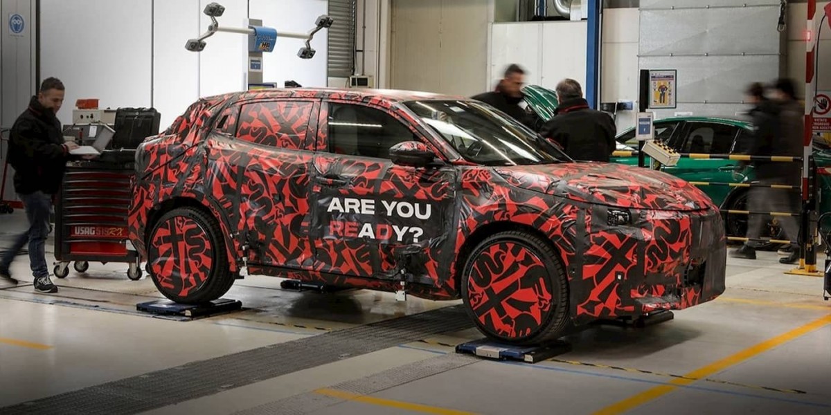 Alfa Romeo Milano shown for the first time