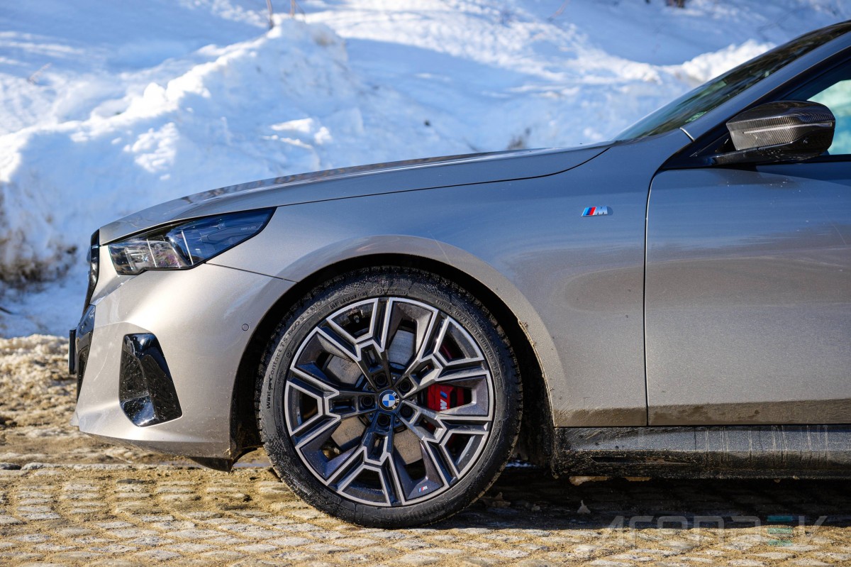 BMW i5 M60 review