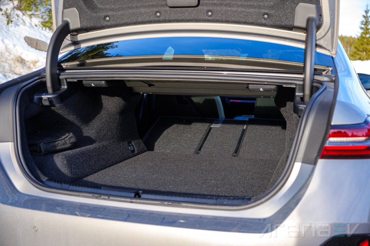 BMW i5 M60 review