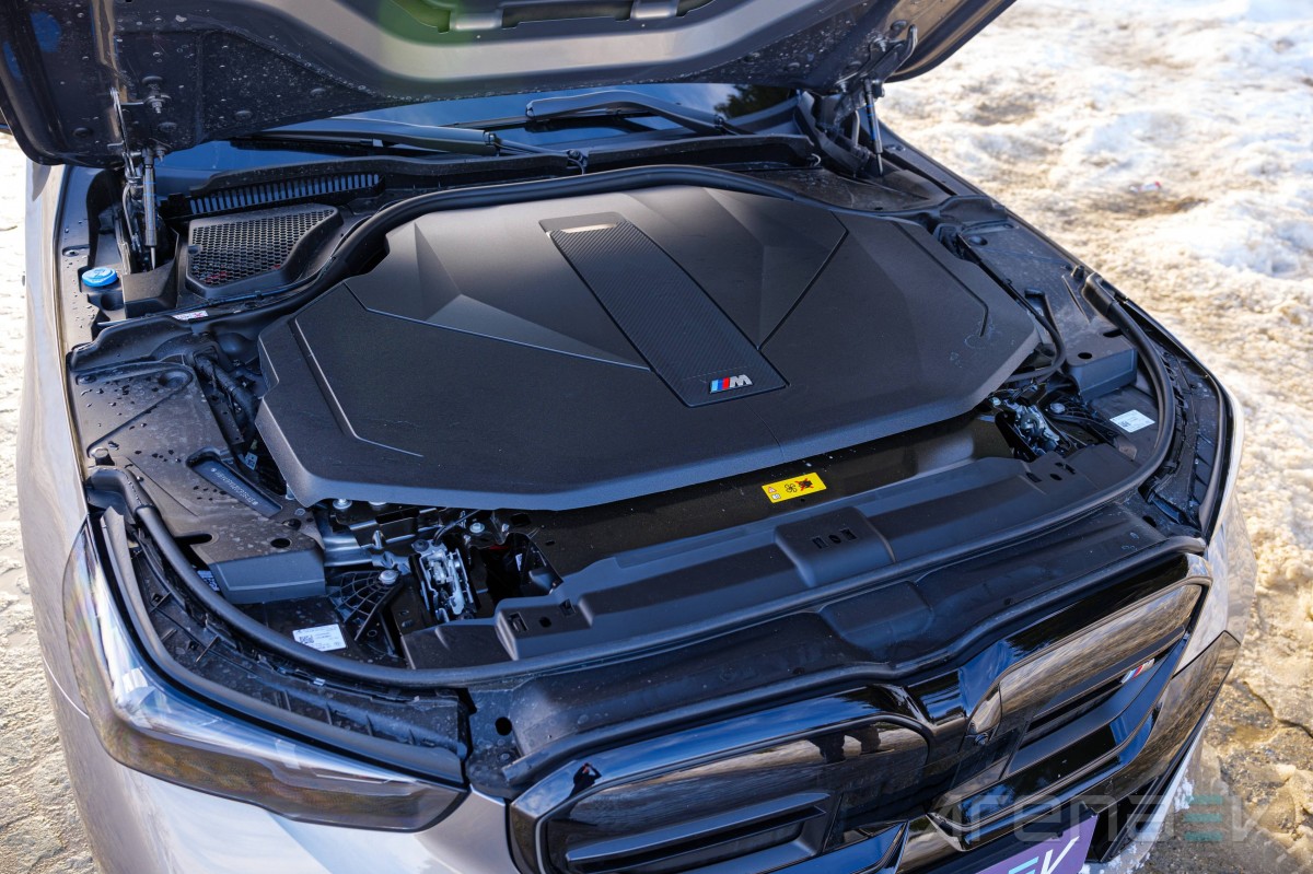 BMW i5 M60 review