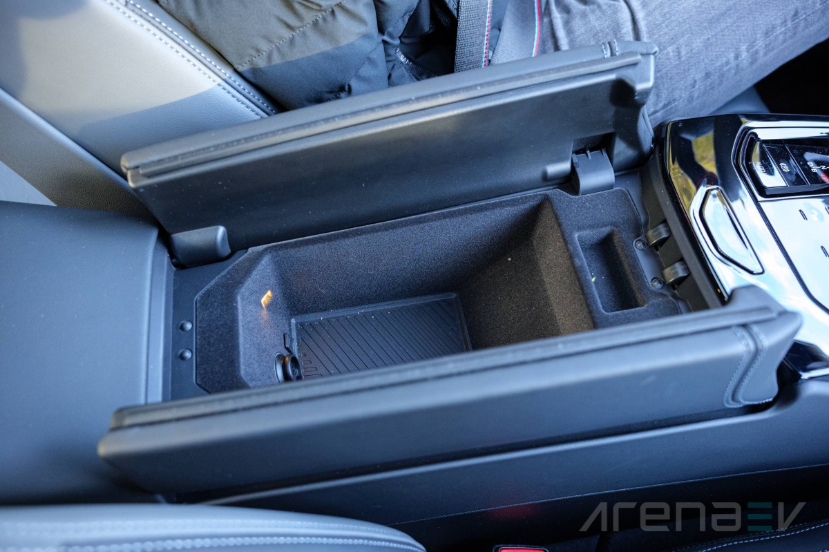 BMW i5 M60 review