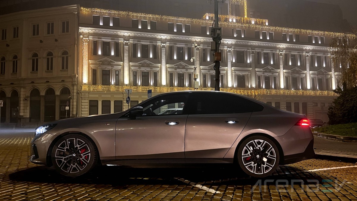 BMW i5 M60 review
