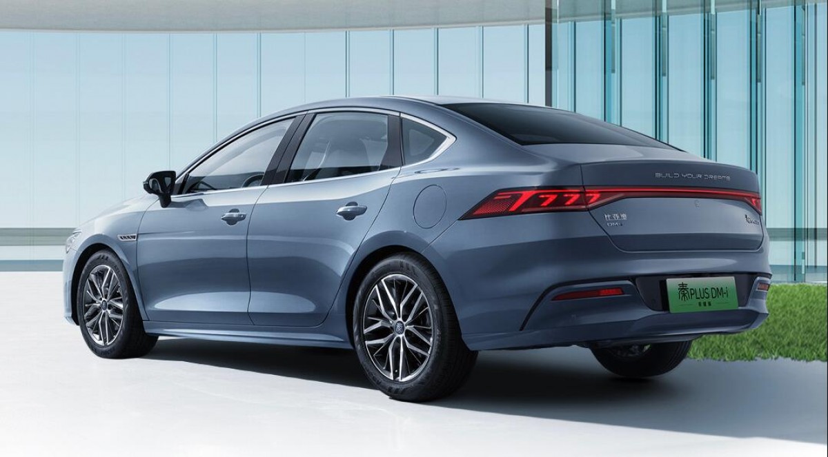 BYD fires back at gas cars with new cheap electric sedans