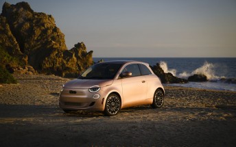 Fiat unveils two new 500e luxury versions for US market