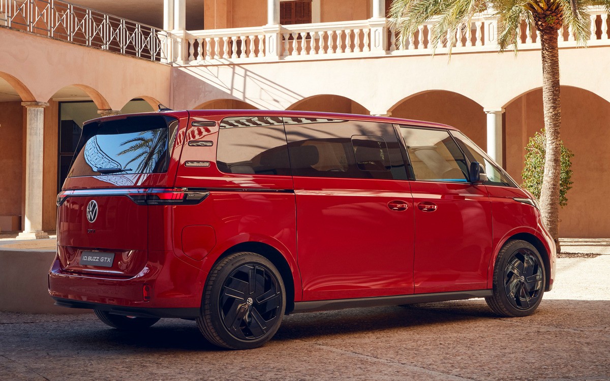 VW ID.Buzz GTX is here with 335 hp and all-wheel drive