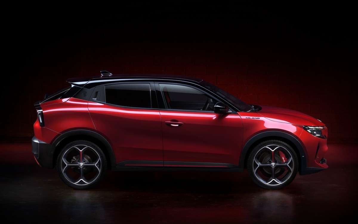 Italian government squabble forces Alfa Romeo to ditch 'Milano' name