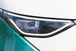 The headlights of the ID.Buzz are not rounded, yet remain highly distinctive!