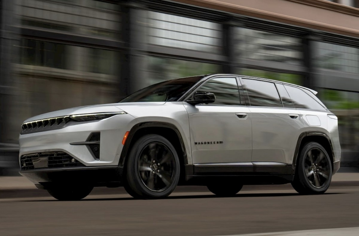 600-HP Jeep Wagoneer S EV redefines SUV performance