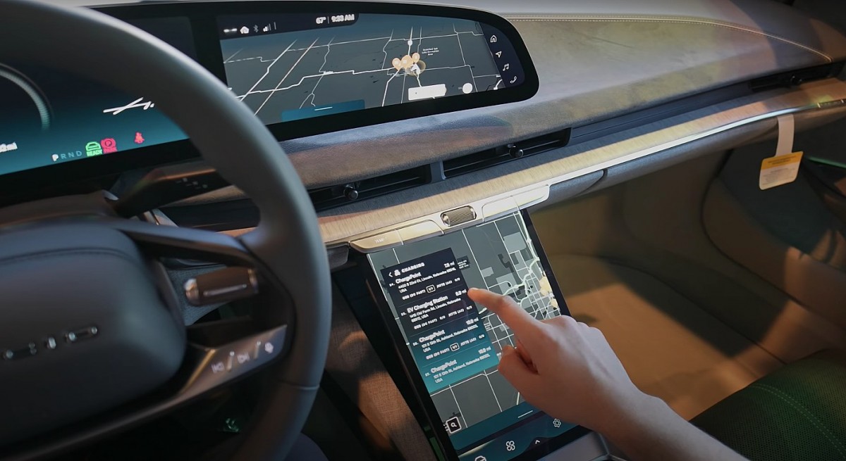 Lucid Air finally embraces Android Auto