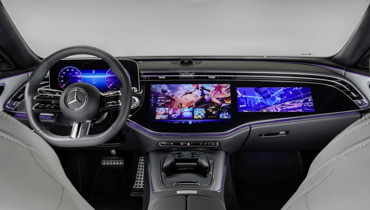 Mercedes-Benz partners up with Boosteroid, bringing AAA gaming titles to its cars