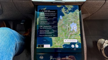 You can drop down menus for better visibility from screen to screen.