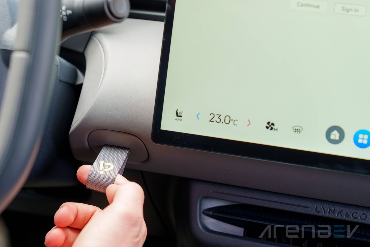 Lynk & Co 02 review