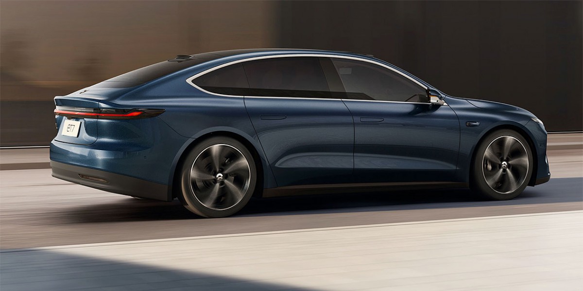 Nio makes long-range battery standard and slashes EV prices again