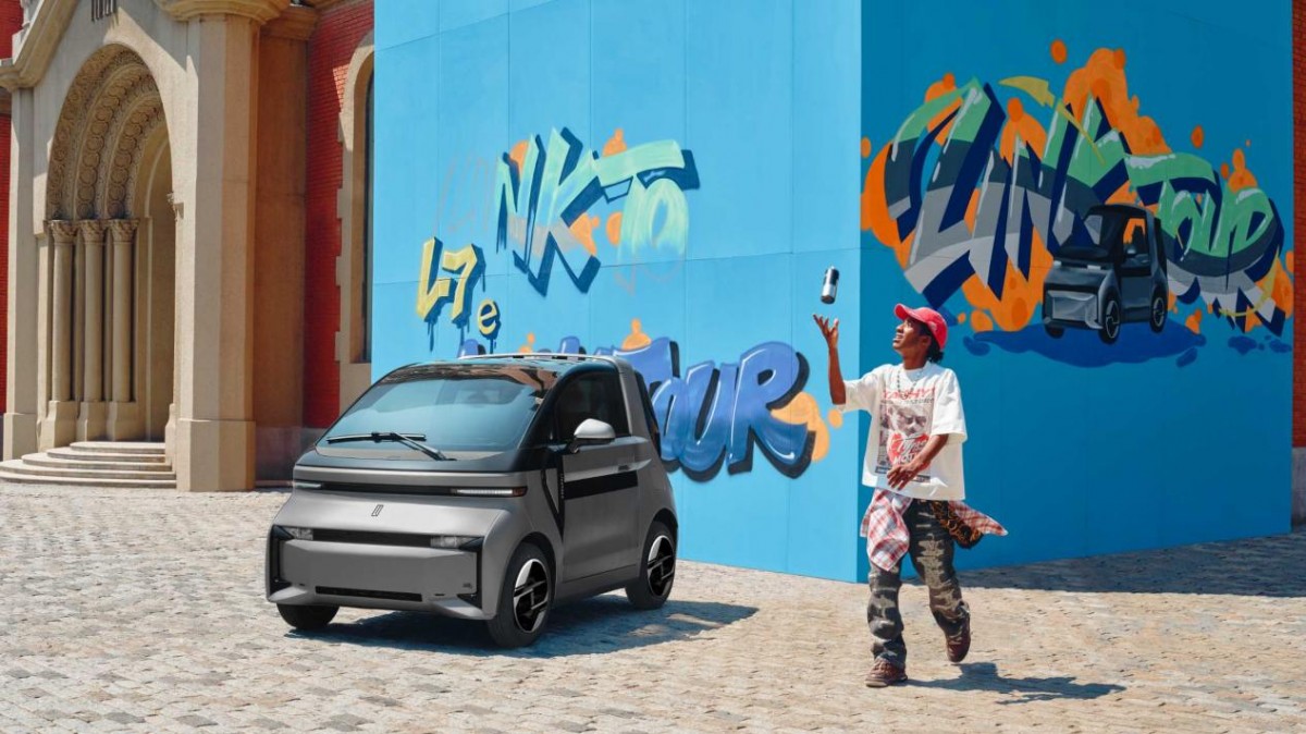 Linktour enters Europe with L-Series city electric cars you can customize