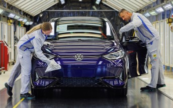 Volkswagen's electric throwback to the 90s ID.3 GTX FIRE+ICE enters production